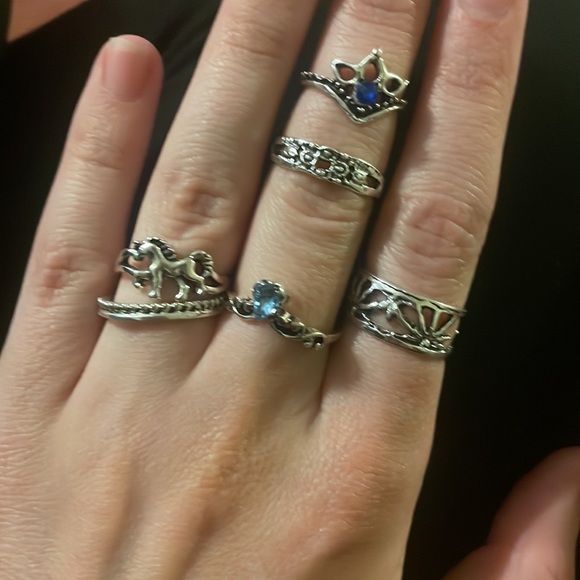 Silver ring - Picture 7 of 9